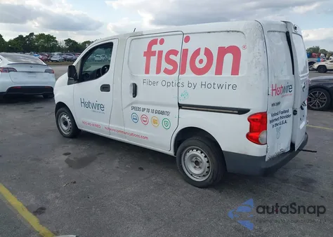 2018 Nissan Nv200 S z USA, uszkodzony, nr VIN 3N6CM0KN6JK697160
